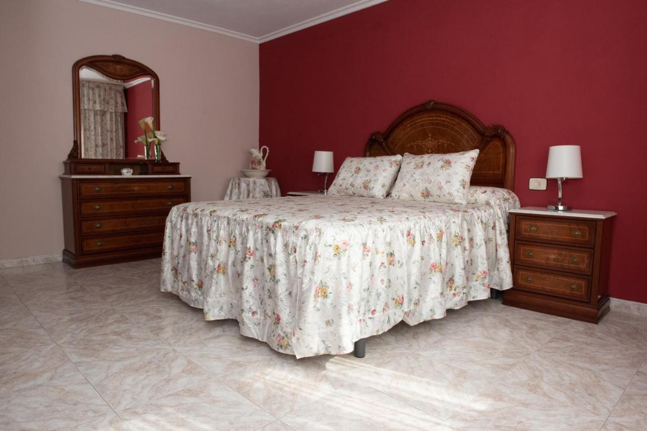 Piso Cerca De La Playa Apartment Camelle Bagian luar foto