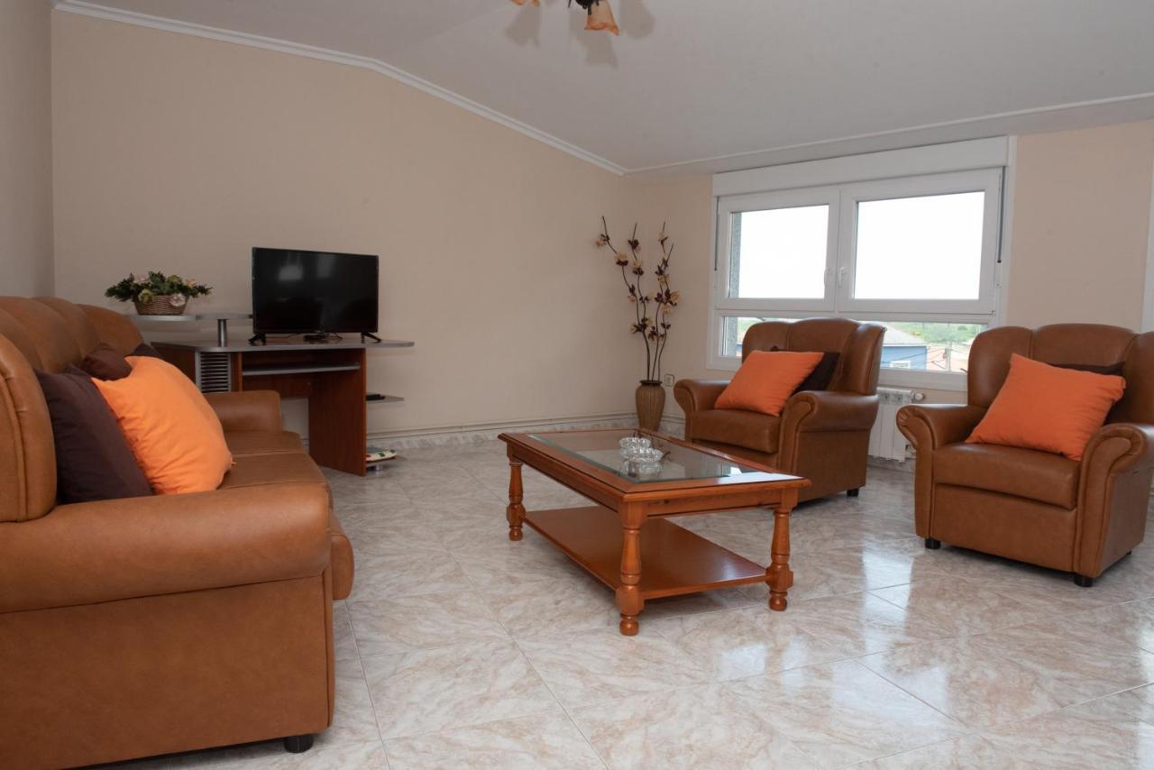 Piso Cerca De La Playa Apartment Camelle Bagian luar foto
