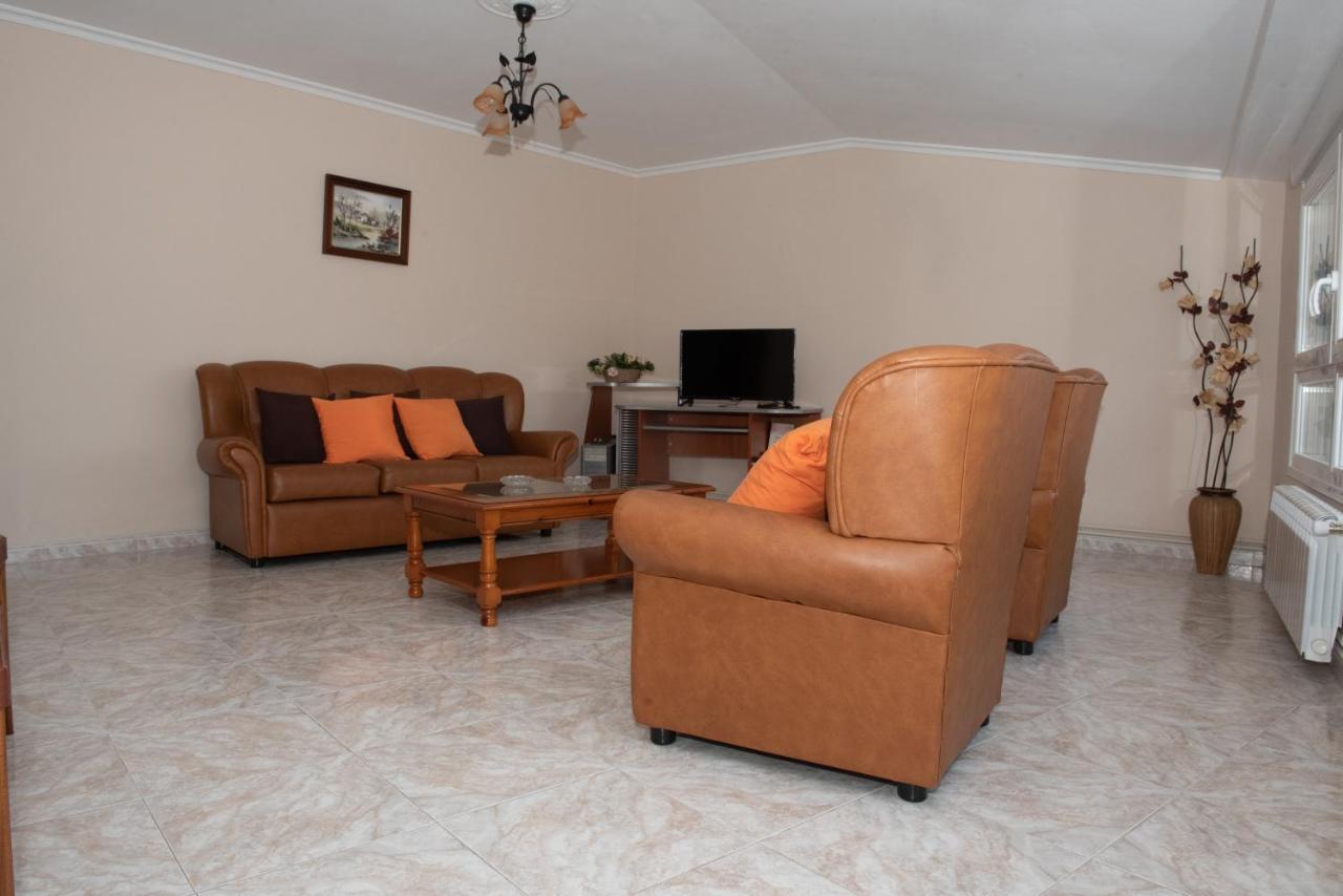 Piso Cerca De La Playa Apartment Camelle Bagian luar foto